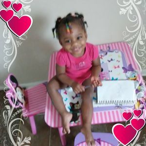 Meet your Posher, Crystal